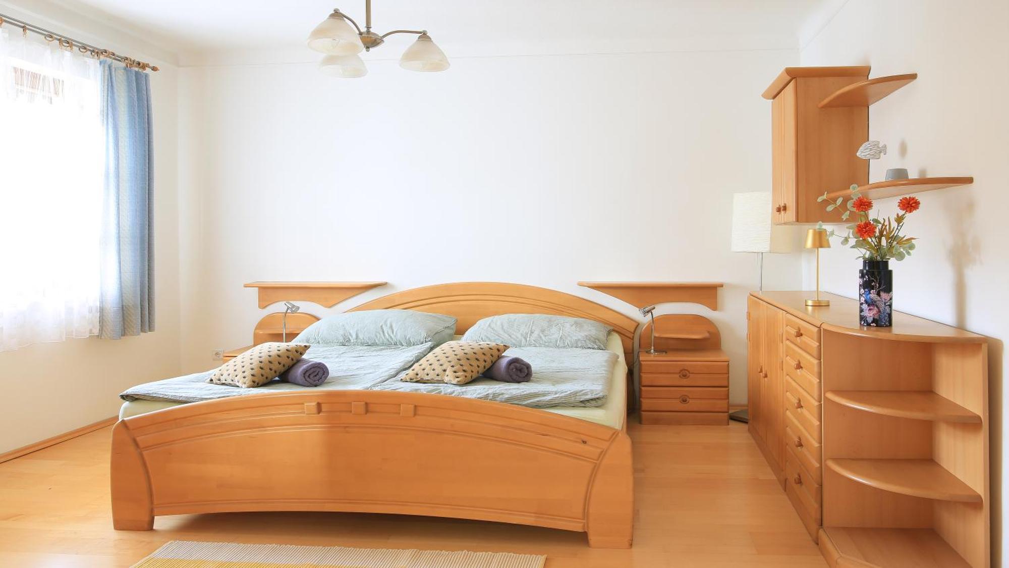 Zwei Schlafzimmer Ferienapartment Anna Am Stubenbergsee Inklusive Vier E-Bikes Luaran gambar