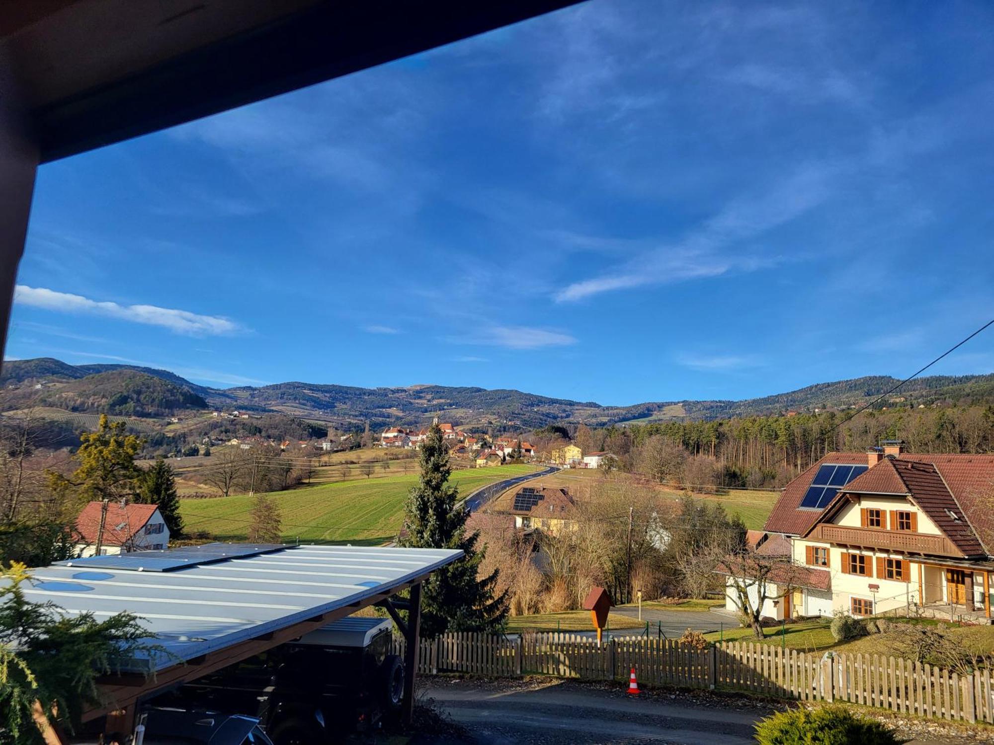Zwei Schlafzimmer Ferienapartment Anna Am Stubenbergsee Inklusive Vier E-Bikes Luaran gambar